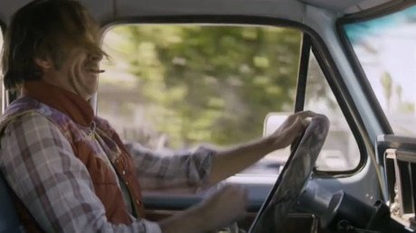 La historia del "mal nacido más grande del mundo" que pretende motivar a la generación del milenio