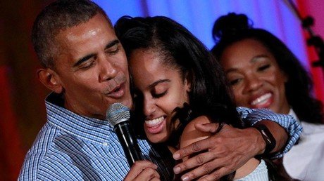 Video: Graban a la hija mayor de Obama supuestamente fumando marihuana