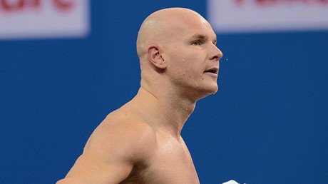 Asaltan a un famoso nadador ruso en una playa de Río de Janeiro