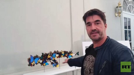 EE.UU.: Prohíben obras de arte contemporáneo creadas a partir de fusiles Kaláshnikov