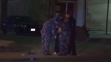 Estremecedoras imágenes: Un niño de 12 años, a punto de detonar un cinturón explosivo en Irak