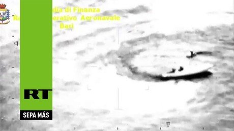 Persecución al estilo GTA: dos traficantes huyen de la policía por el mar Adriático