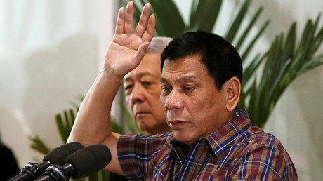 Presidente de Filipinas: "Obama debe escucharme a mí antes de hablar de derechos humanos"