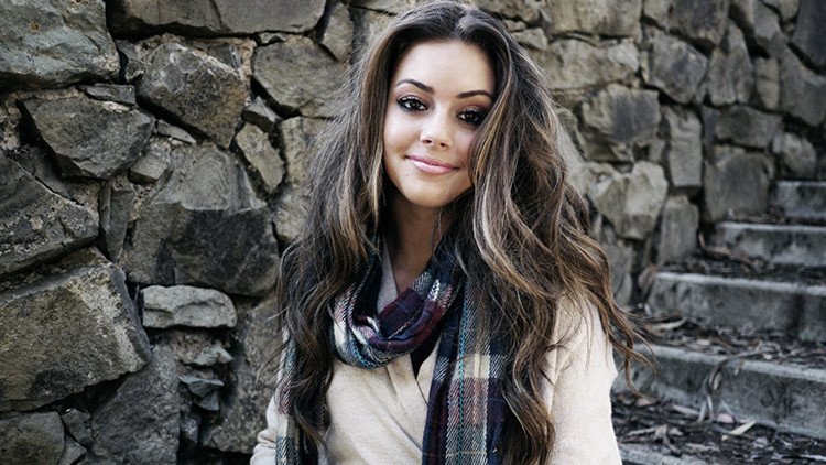 Cinco trucos psicológicos que le harán parecer más simpático