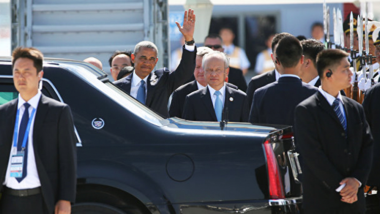 Revelan por qué no pusieron la escalera al avión de Obama en China (VIDEO)