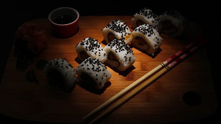 Estos son los seis alimentos que un experto en seguridad alimentaria dice que nunca comería