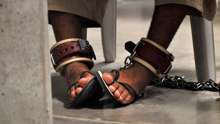 Obama "no está dispuesto a admitir" que Guantánamo siga abierta cuando abandone el cargo