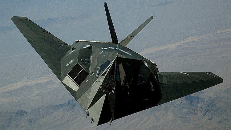  La misteriosa Área 51 vuelve a sorprender: las aeronaves F-117 Nighthawk siguen vivas (VIDEO)