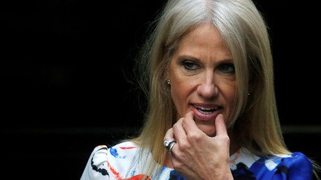 "Violación no existiría si las mujeres fueran más fuertes": Jefa de campaña de Trump desata polémica