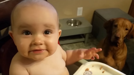 La risa de esta niña es 'maníaca' y extremadamente contagiosa (no digan que no les hemos advertido)