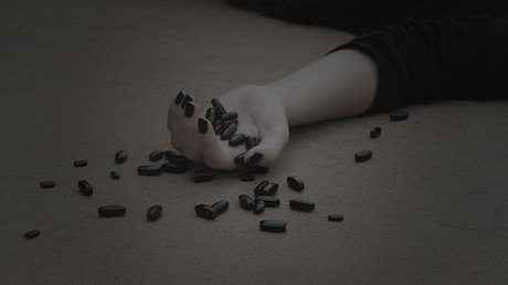 "Hoy se suicidarán 10 personas en España"