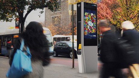 Video, foto: Bloquean Internet callejero por culpa de los mendigos amantes de porno en Nueva York