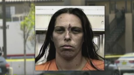 "El homicidio más horroroso": una madre disfruta viendo como violan y apuñalan a su hija de 10 años