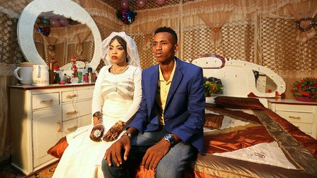 Boda en un campo de refugiados de Somalia