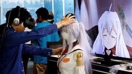 Presentan en Japón a una chica virtual "de la que se podrá enamorar" (fotos)