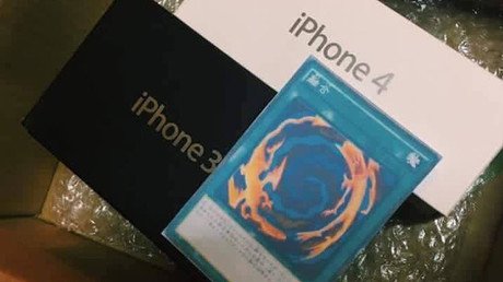 Compra un iPhone 7 por Internet pero le envían algo insólito