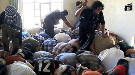 El Estado Islámico divulga un video con la masacre a sangre fría de 50 chiitas