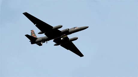 Un avión-espía de EE.UU. cambió de rumbo tras ser advertido por la defensa aérea de Irán