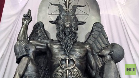 Video: El mayor movimiento satánico abre su 'cuartel general' en la ciudad estadounidense de Salem