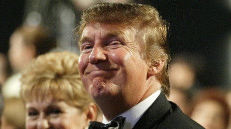 La estrategia de negocios de Trump: contratar solo a mujeres guapas