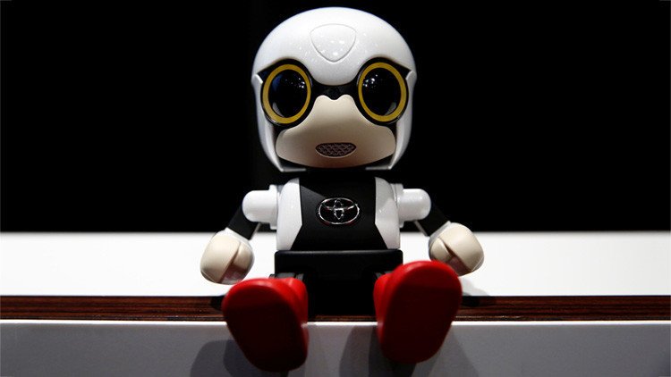 Venden un bebé robot en un país con alto número de parejas sin hijos