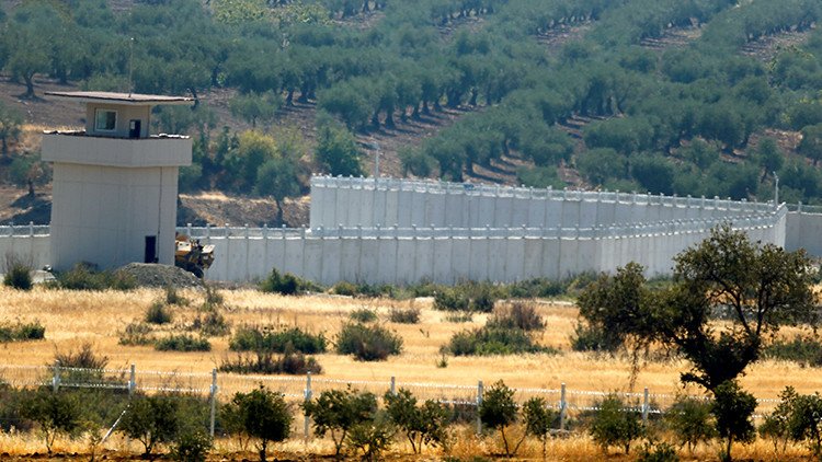 Más de 20 muertos tras una explosión en la frontera entre Siria y Turquía