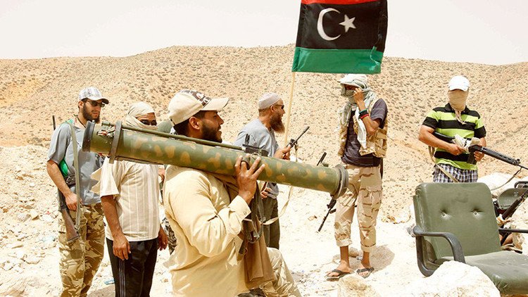 Traficante de armas: "Me usaron como chivo expiatorio en el caso libio para proteger a Clinton"