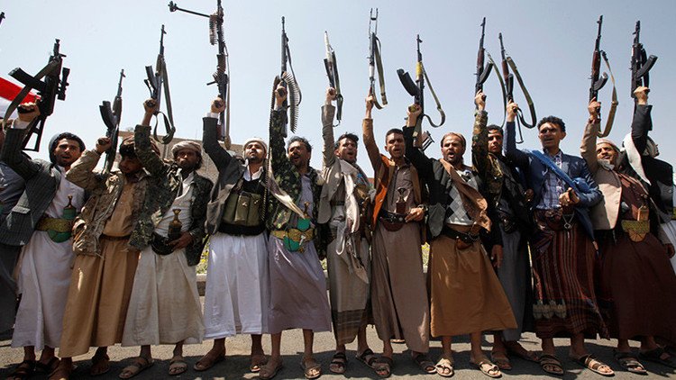 Yemen: Los rebeldes hutíes niegan haber atacado un buque de EE.UU.