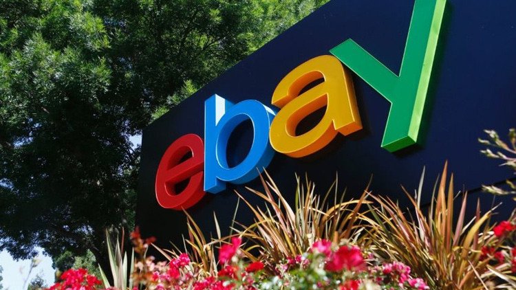Acusan a una pareja de refugiados de intentar vender a su hija en eBay