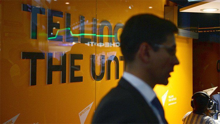 Cómo los medios occidentales convirtieron el error de un editor en "la mano de Moscú"