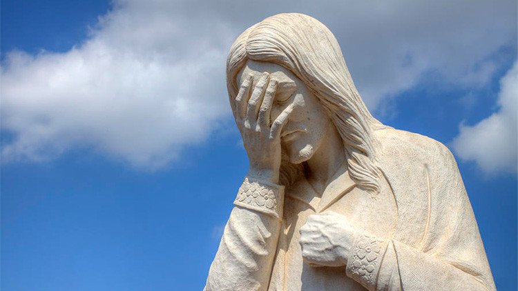 Otro 'Ecce Homo': intenta restaurar una escultura del Niño Jesús... y sale esto