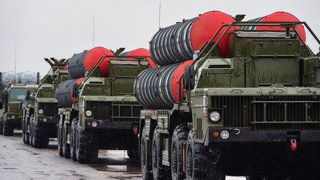 India firmará este año un contrato para incorporar sistemas antiaéreos S-400 Triumf rusos
