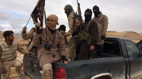 ¿Por qué EE.UU combate a Al Qaeda pero no a su filial Al Nusra?