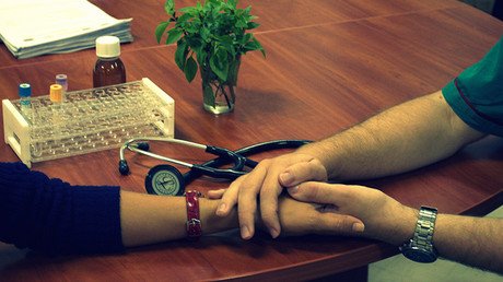 Revelan cuáles son los países más compasivos