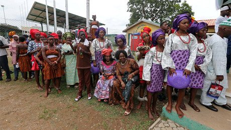 Tiene 92 años y 97 esposas: "Estoy vivo y robusto"