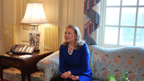 Acusan a Hillary Clinton de robar muebles del Departamento de Estado