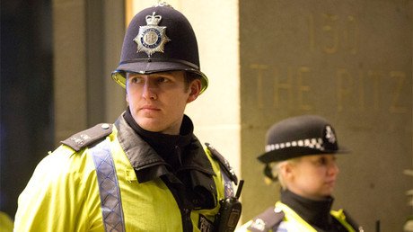 "¡Hablen inglés!": Brutal agresión con un palo a una pareja de turistas españoles (VIDEO)