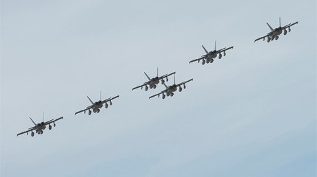 La coalición internacional bombardea un cortejo fúnebre en la zona libre del EI en Irak