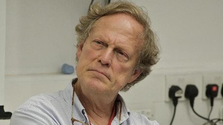 Muere por causas desconocidas Gavin Macfadyen, director de WikiLeaks y 'mentor' de Assange