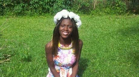 Racismo en la cafetería: recibe apoyo en la Red tras ser humillada