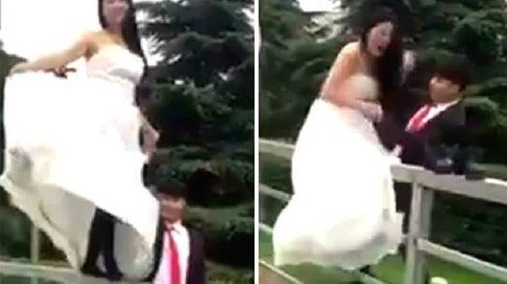 Romántica sesión de fotos termina con la novia quejándose de su entrepierna 