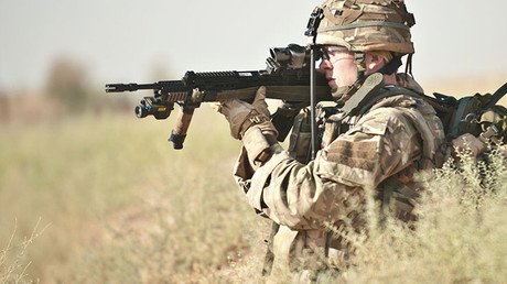 Reino Unido reanudará el entrenamiento de insurgentes 'demócratas y moderados' sirios