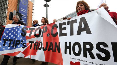 El Consejo Europeo decide firmar el tratado de libre comercio entre la UE y Canadá