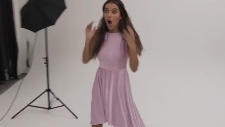 El vestido camaleón: cambia de color con un solo ‘clic’ 