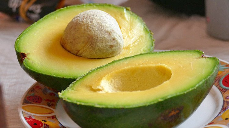 Por qué debes dejar de comer aguacate ahora mismo