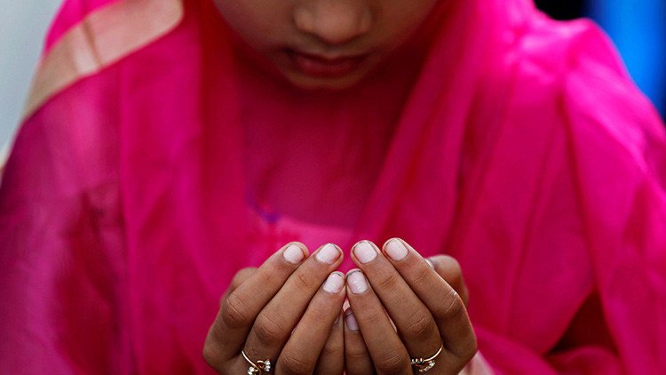 "Quédate callada, es tu culpa": se suicida tras ser violada en grupo y humillada por WhatsApp