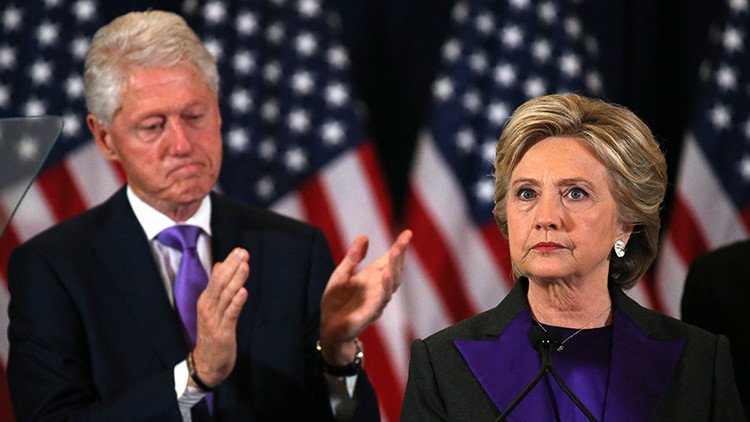 Demócratas sobre la derrota de Clinton: "Es bueno liberarnos de su control"