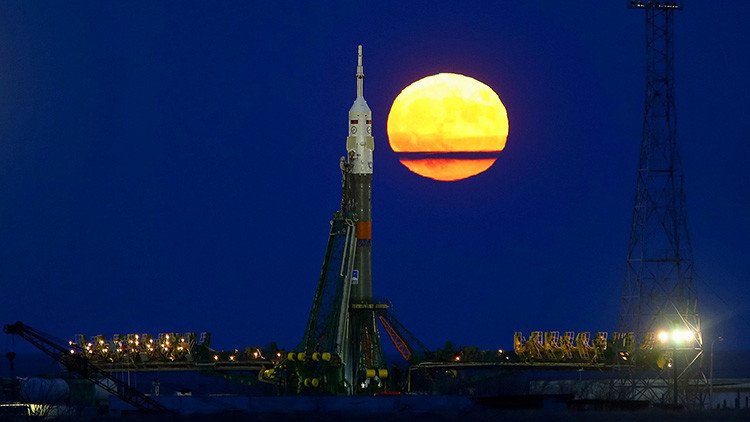 Las imágenes de la superluna que todavía no hemos visto y que no podemos perdernos