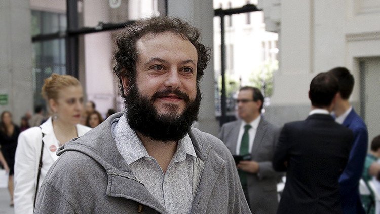 Absuelven al concejal de Madrid Guillermo Zapata del delito de humillación a víctimas del terrorismo