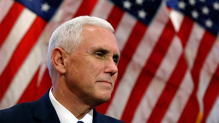 Trump exige a los actores de un musical que se disculpen por "hostigar" a su vicepresidente (VIDEO)